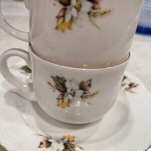 Royal Doulton Hallmark teacups x2 & saucer VTG